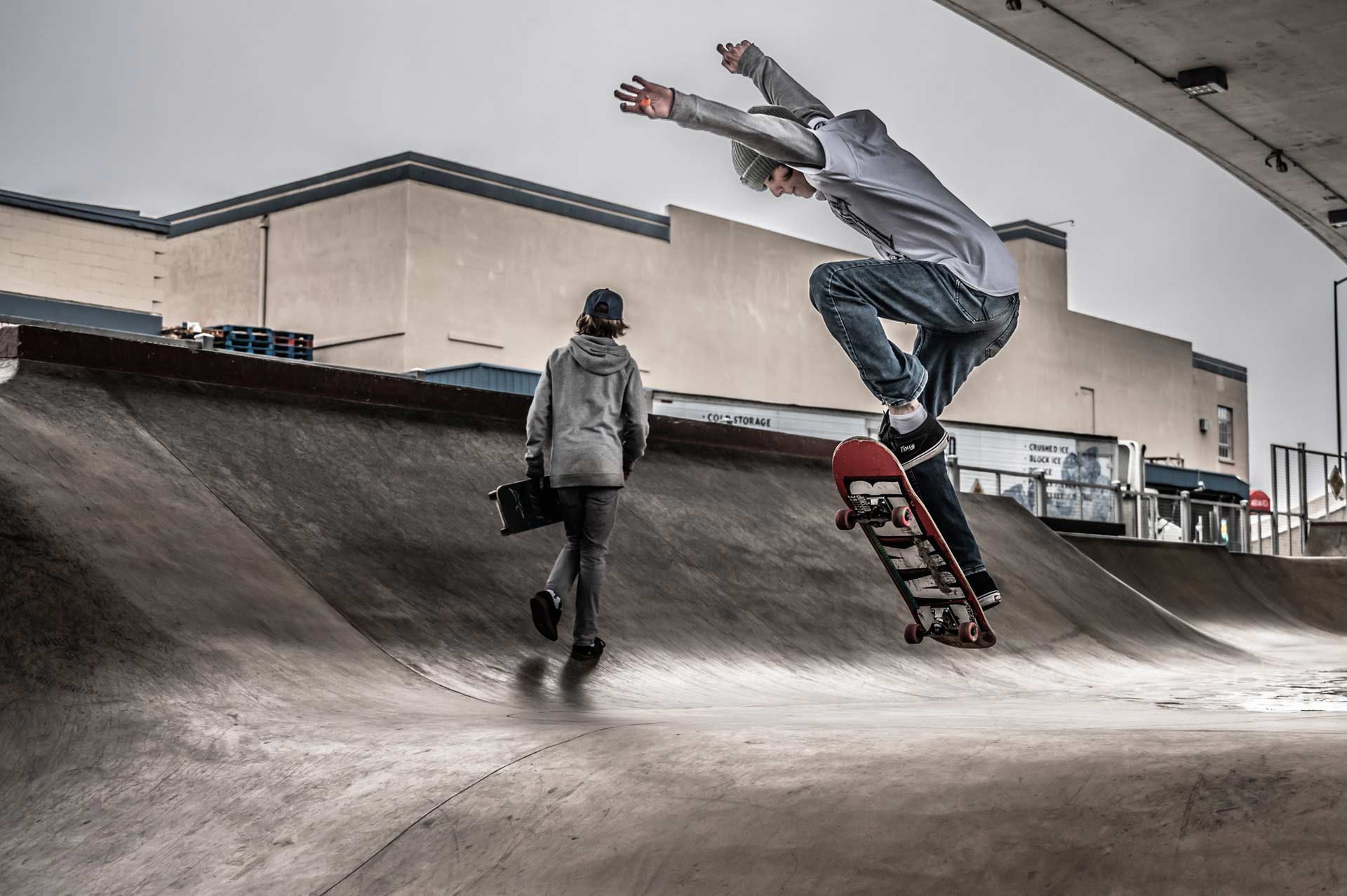 action-balance-jumping-2020157